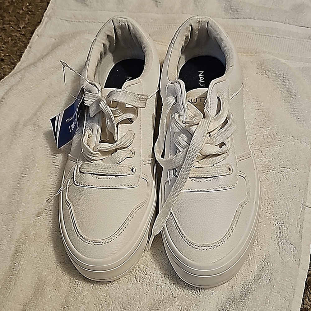 Nautica Tennis Shoes